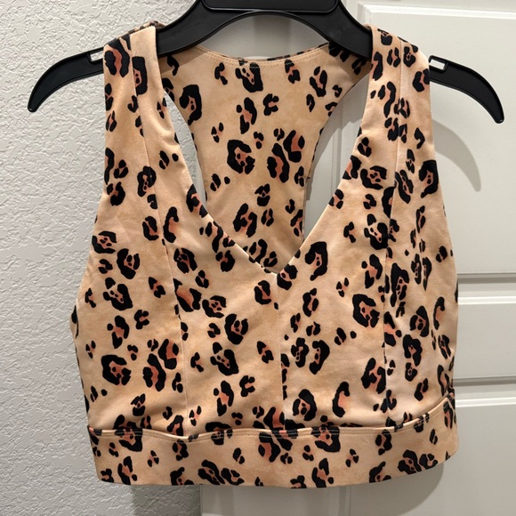 Fabletics Leopard Print Set - Picture 4 of 5
